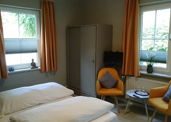 Zum Frohsinn 宾馆 Bosau